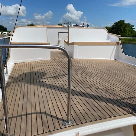 Nuit Insolite A Bord D Un Bateau * Caen