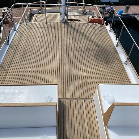 Nuit Insolite A Bord D Un Bateau Caen